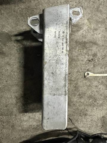 Кронштейн усилителя переднего бампера A2226200295 MERCEDES