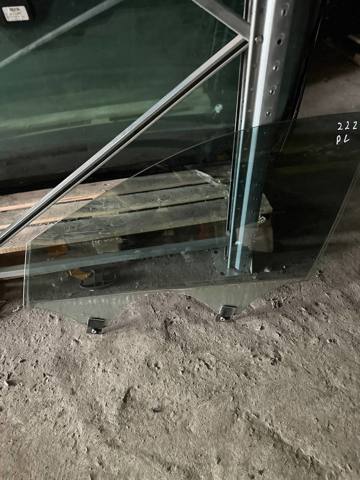 Стекло передней двери, левой A2227200118 MERCEDES