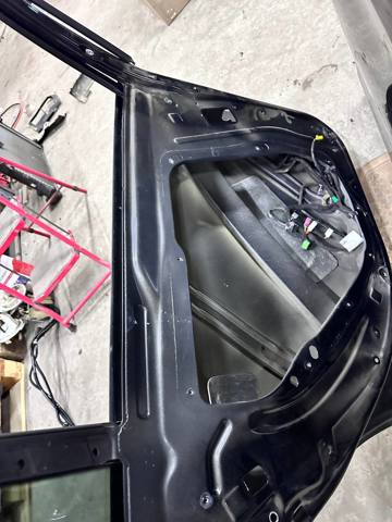 MERCEDES A2227300105 Дверь задняя левая в наличии Кривой Рог