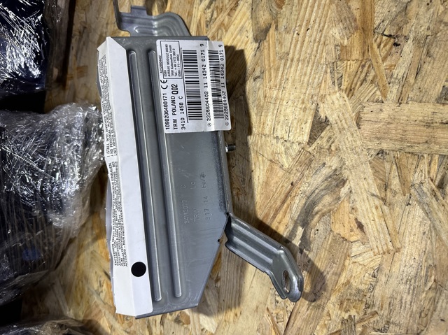 Подушка безопасности AIRBAG спинки сиденья, правого A2228604402 MERCEDES