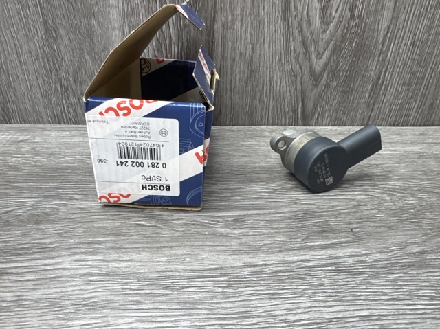 0281002241 BOSCH Регулятор давления топлива купить в Ровно