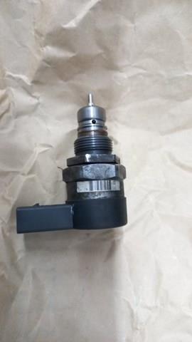 BOSCH 0281006074 Регулятор давления топлива в наличии Киев