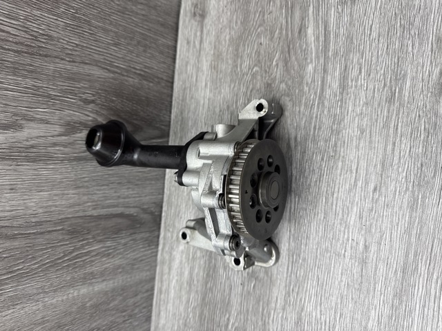 Помпа масляная 03L115105B VAG