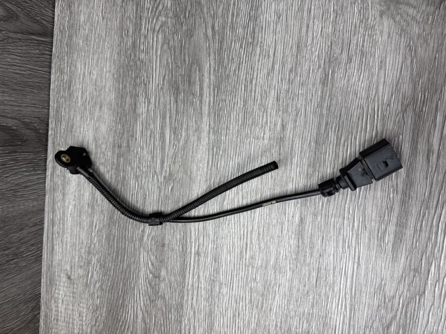 03L907601 Датчик распредвала купить Ирпень