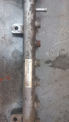 Рампа форсунок системы впрыска топлива 076130093A VAG