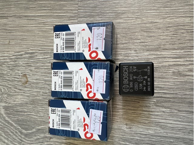 Автомобильные реле поворотов 0986AH0204 BOSCH