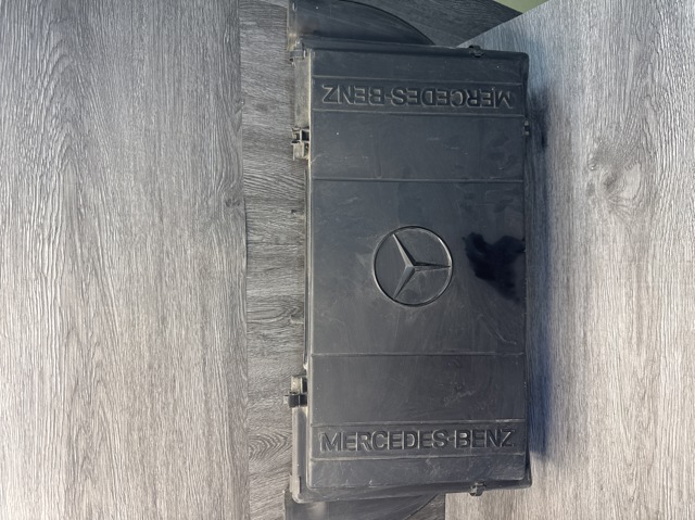 Корпус воздушного фильтра 1190940402 MERCEDES