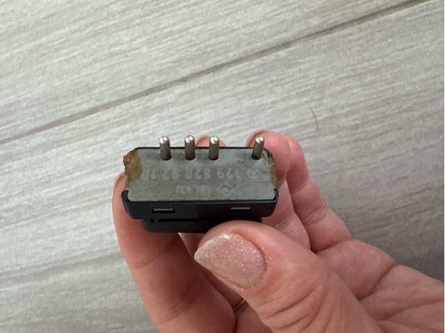 MERCEDES 1298209210 в наличии Винница