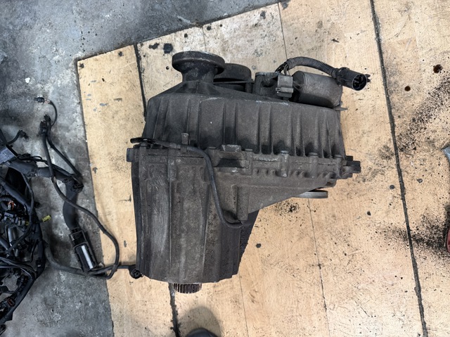 Раздатка, коробка раздаточная 1632800500 MERCEDES