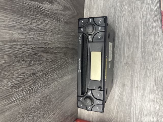 Заводская магнитола 1708200186 MERCEDES