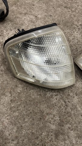 Правый указатель поворота 2028261043 MERCEDES