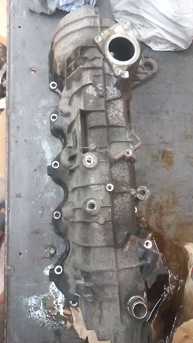 Крышка клапанная 2660101730 MERCEDES