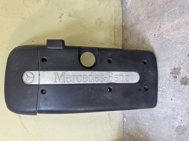 Крышка мотора декоративная 6130100267 MERCEDES
