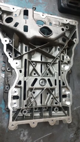 Поддон картера двигателя 6510140200 MERCEDES