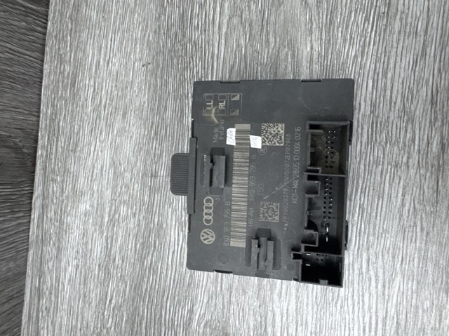 8X0959795B VAG Блок комфорта купить в Украина