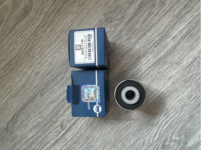 Сайлентблок заднего рычага Q0051130 Q-FIX