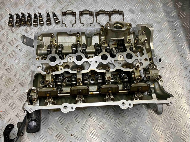Головка двигателя 11121019167 BMW