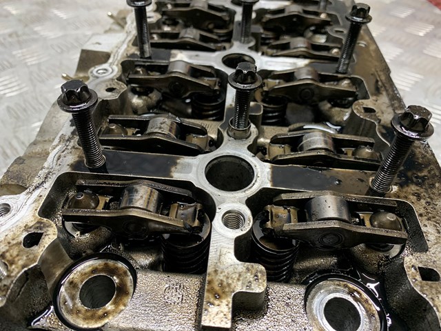 11127800001 BMW Головка блока цилиндров (ГБЦ) купить в Тернополь