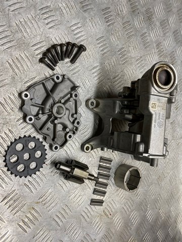 Маслонасос 11418631810 BMW