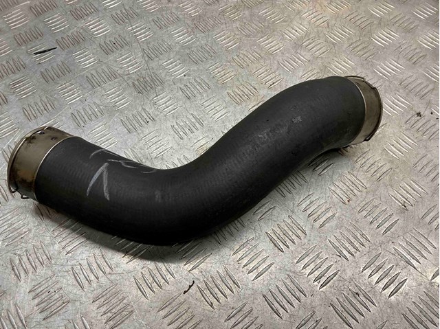 Шланг интеркуллера 11617823233 BMW