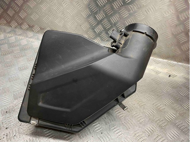 Корпус воздушного фильтра в сборе 13718580424 BMW