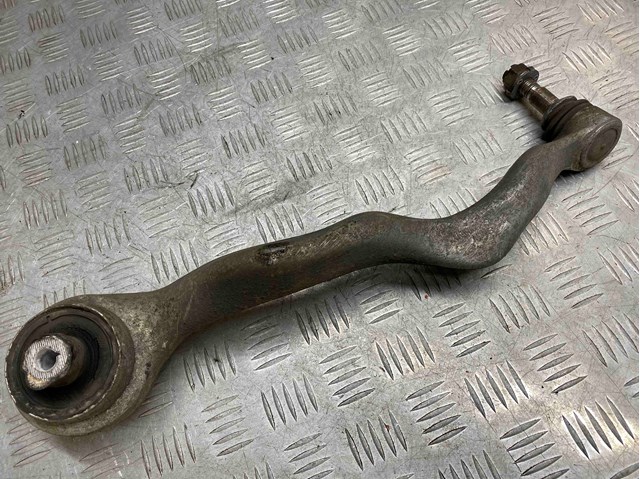 Рычаг передний нижний левый 31126855741 BMW