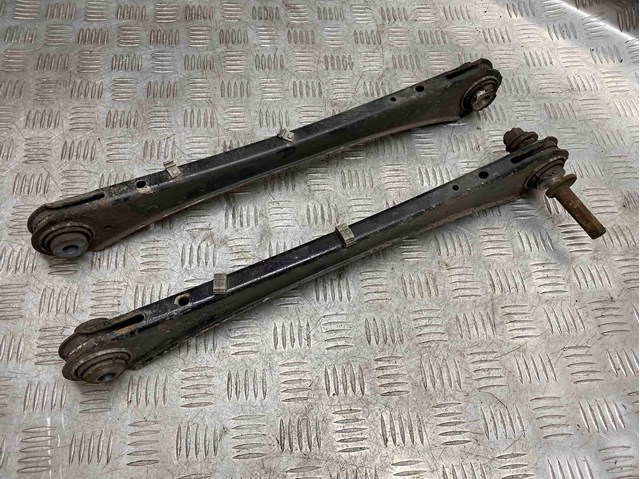 BMW 33326788549 Рычаг задней подвески поперечный левый в наличии Черновцы