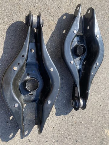 33326886448 BMW Нижний рычаг задней подвески купить в Каменское