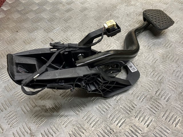 Педаль тормоза 35006861771 BMW