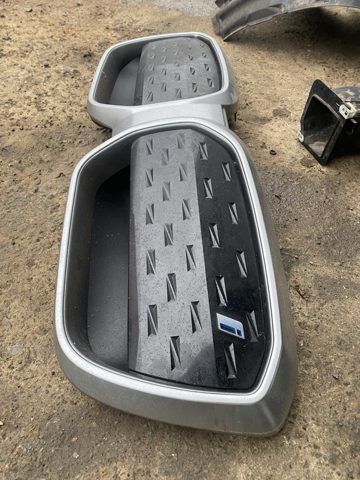 Облицовка радиатора 51135A34E65 BMW