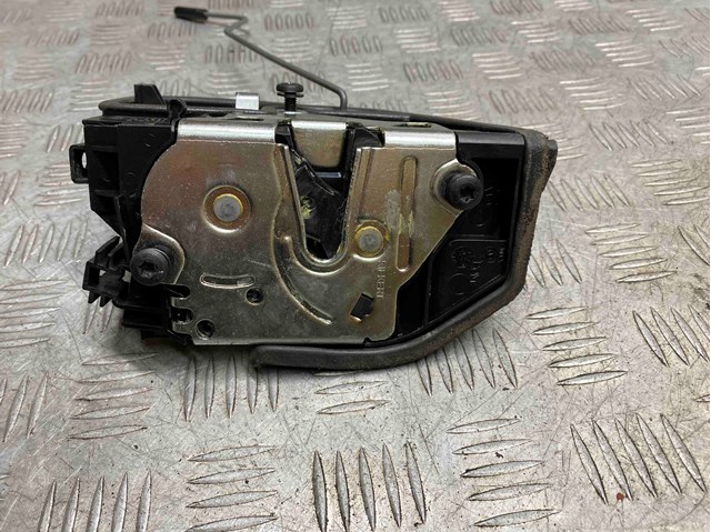 Замок задней двери, правой 51227276674 BMW