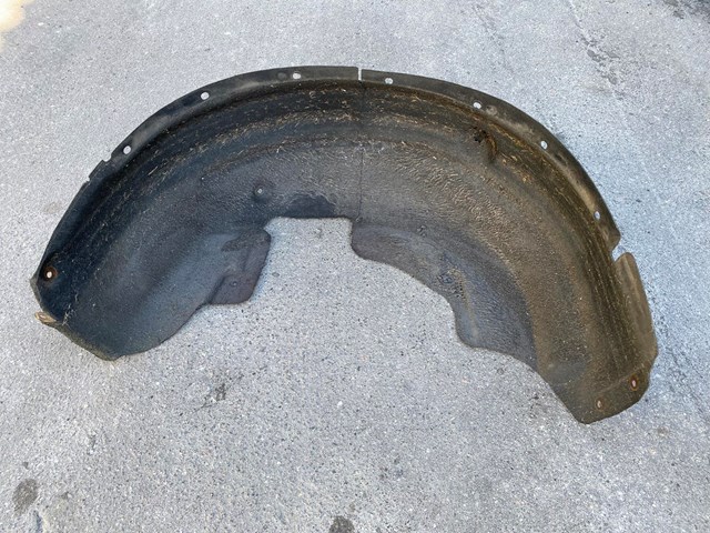 Подкрылок задний левый 51717213649 BMW