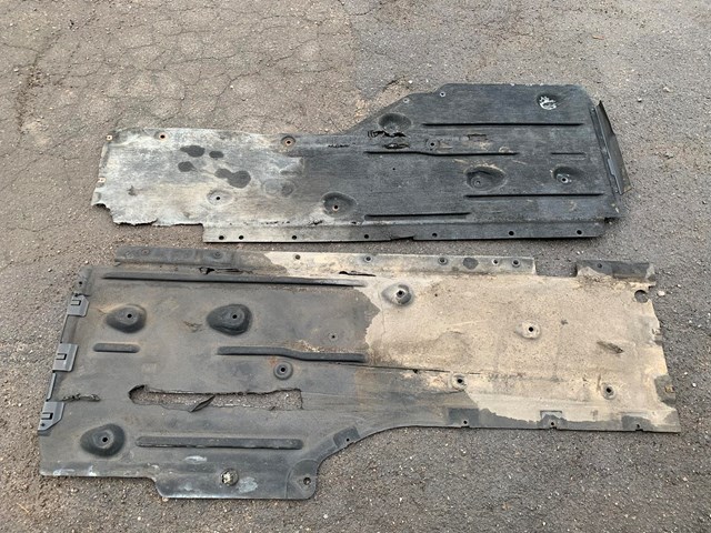 51757059392 BMW Защита днища правая купить в Ужгород