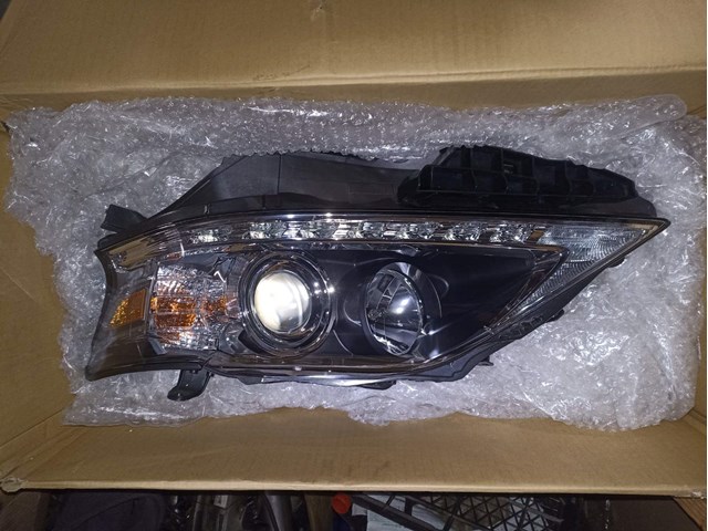 811500E150 TOYOTA Левая фара купить в Тернополь
