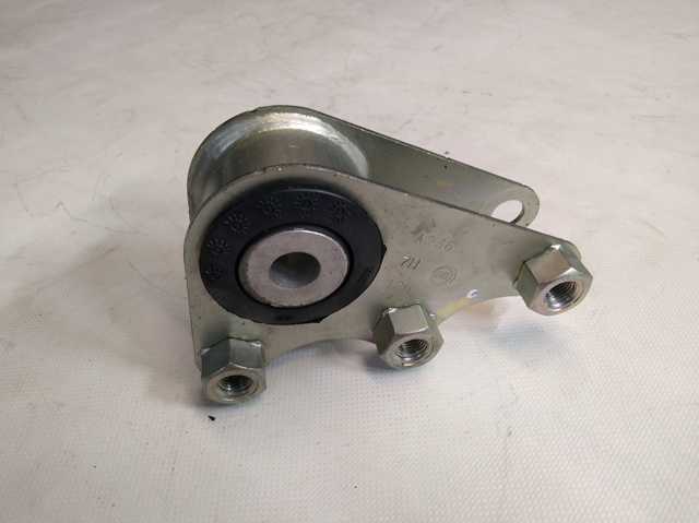 Задняя опора двигателя 030607010438 MAGNETI MARELLI