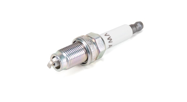 Свеча зажигания 03F905600A VAG