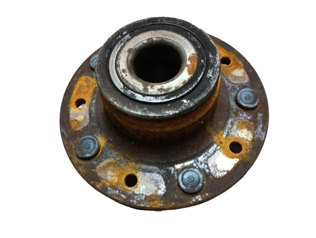 Ступицы задних колес 1763850 FORD