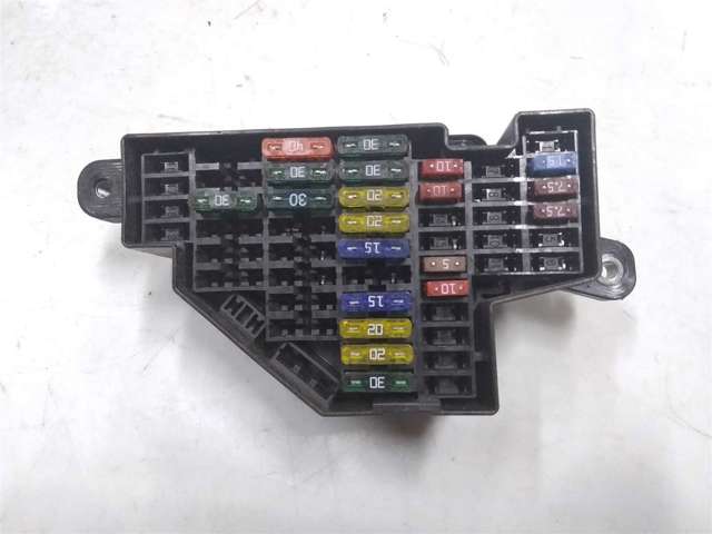 1K1941824 Блок предохранителей купить Тернополь