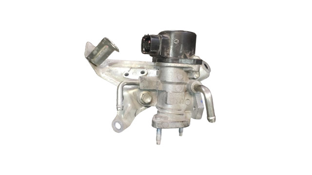 Клапан EGR системы рециркуляции отработавших газов 2562038240 TOYOTA