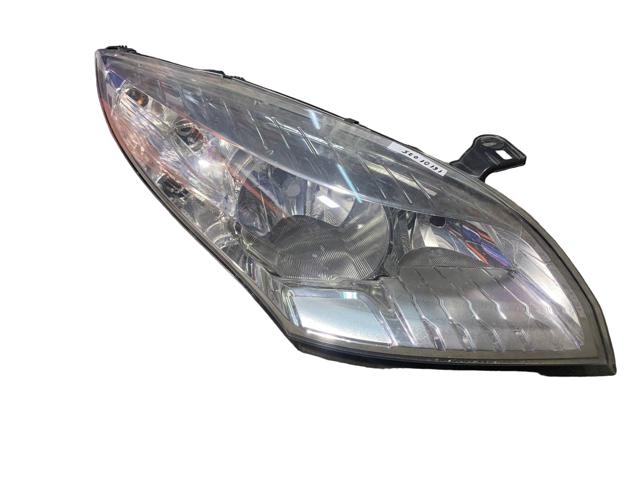 Правая блок фара 260108719R RENAULT