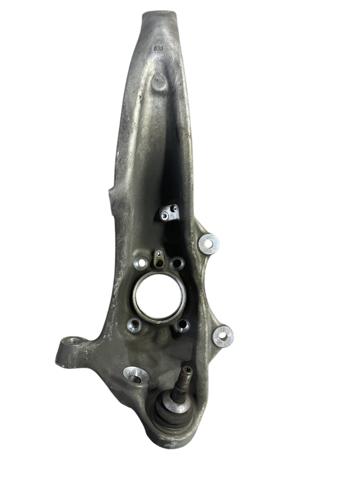 Цапфа передняя правая 31206884378 BMW