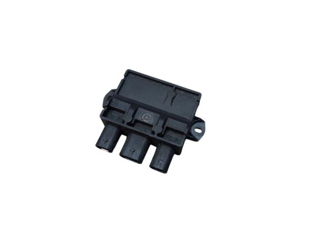 Модуль управления (ЭБУ) открытия крышки багажника (двери 3/5-й задней) 32137251 VOLVO