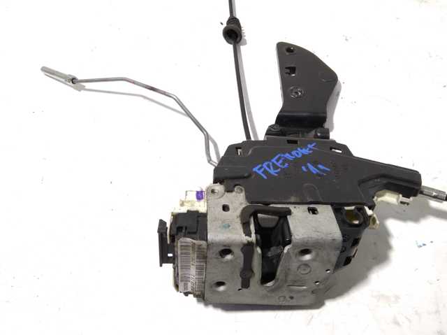 Запор кабины 4589693AA CHRYSLER