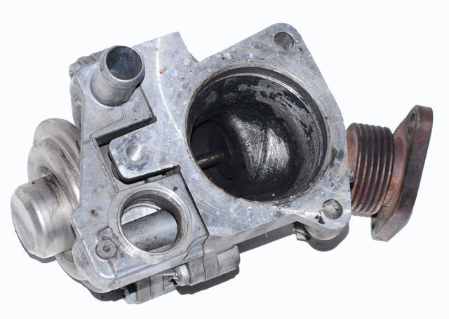 Клапан EGR, рециркуляции газов 504121701 IVECO