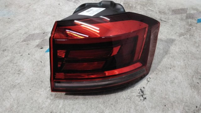 Фонарь задний правый 510945096T VAG