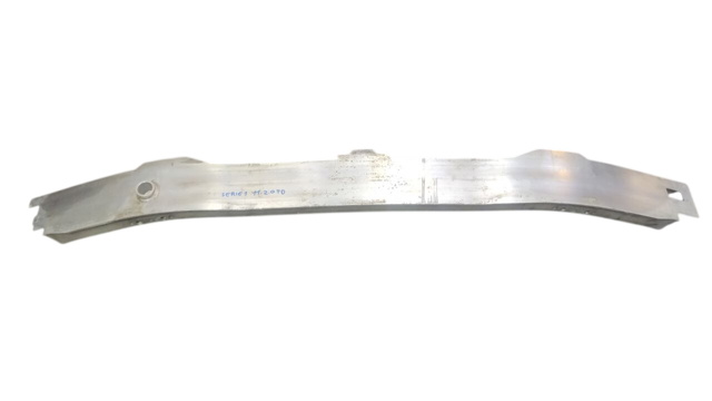 Шина бампера переднего 51117255393 BMW