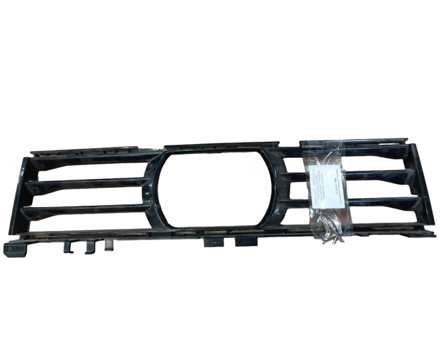 51117385268 Решетка бампера переднего центральная купить Черкассы