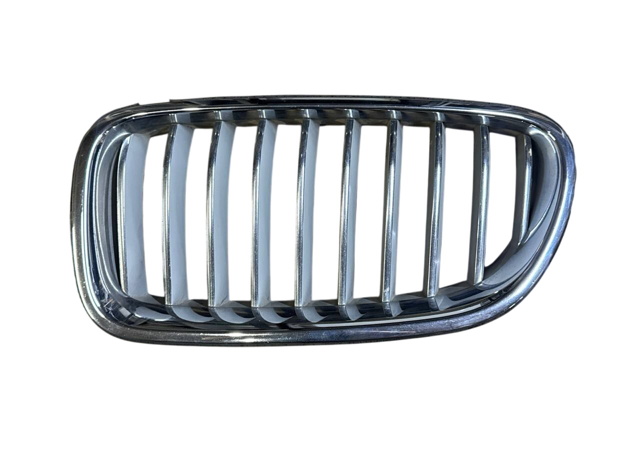 Решетка радиатора левая 51137336477 BMW