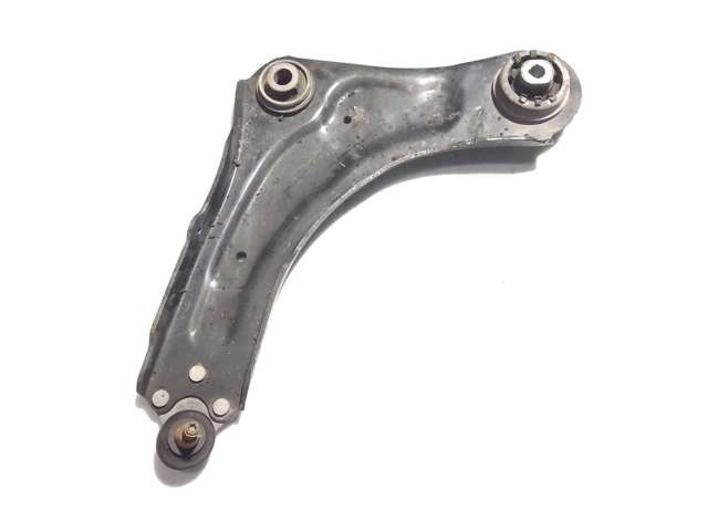 545016101R Рычаг передней подвески нижний левый купить Чернигов