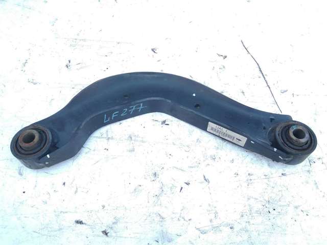 Балансир подвески задний левый 55110C2100 HYUNDAI